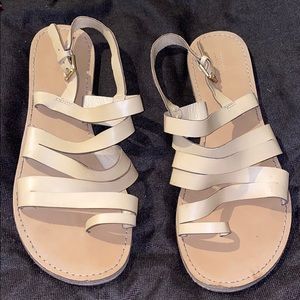 Women sandals